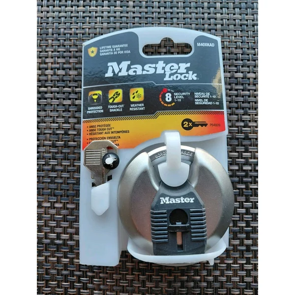Master Lock Magnum M40XKAD stainless steel discus padlock