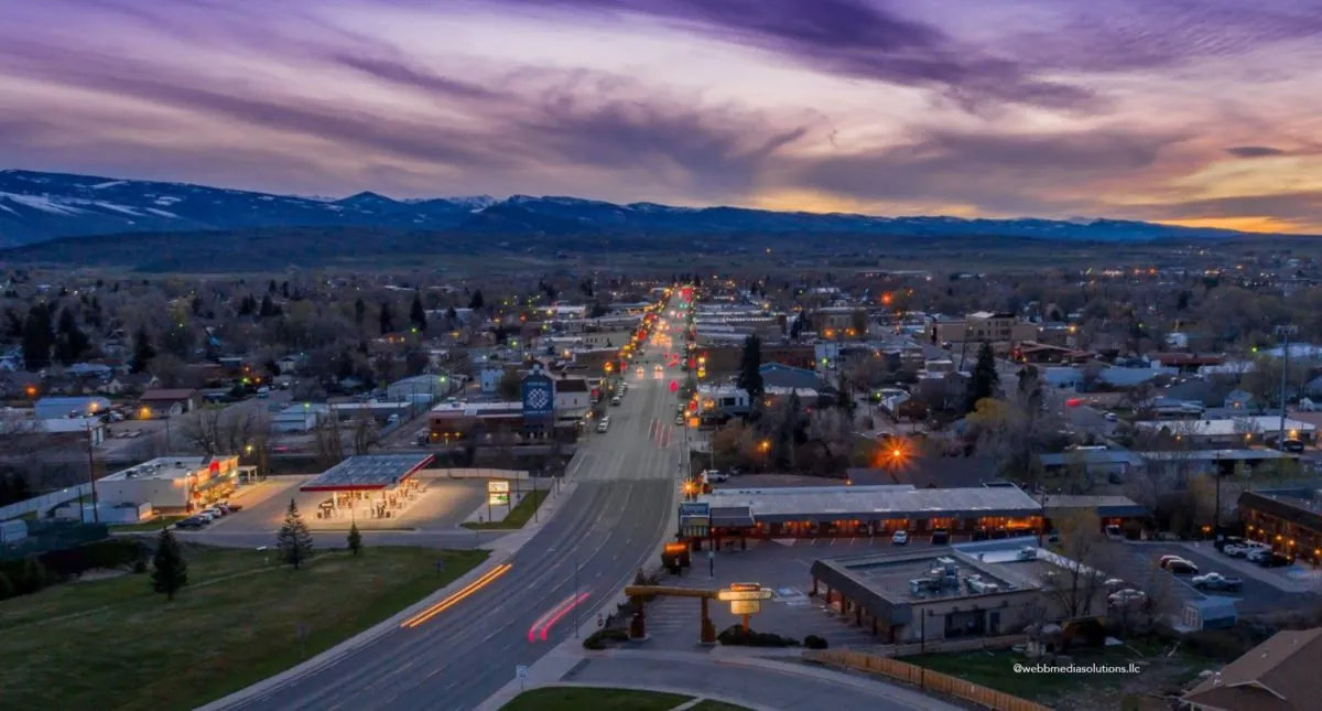 Lander and the Wind River Range at dusk